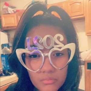 Meet your Posher, Edwina